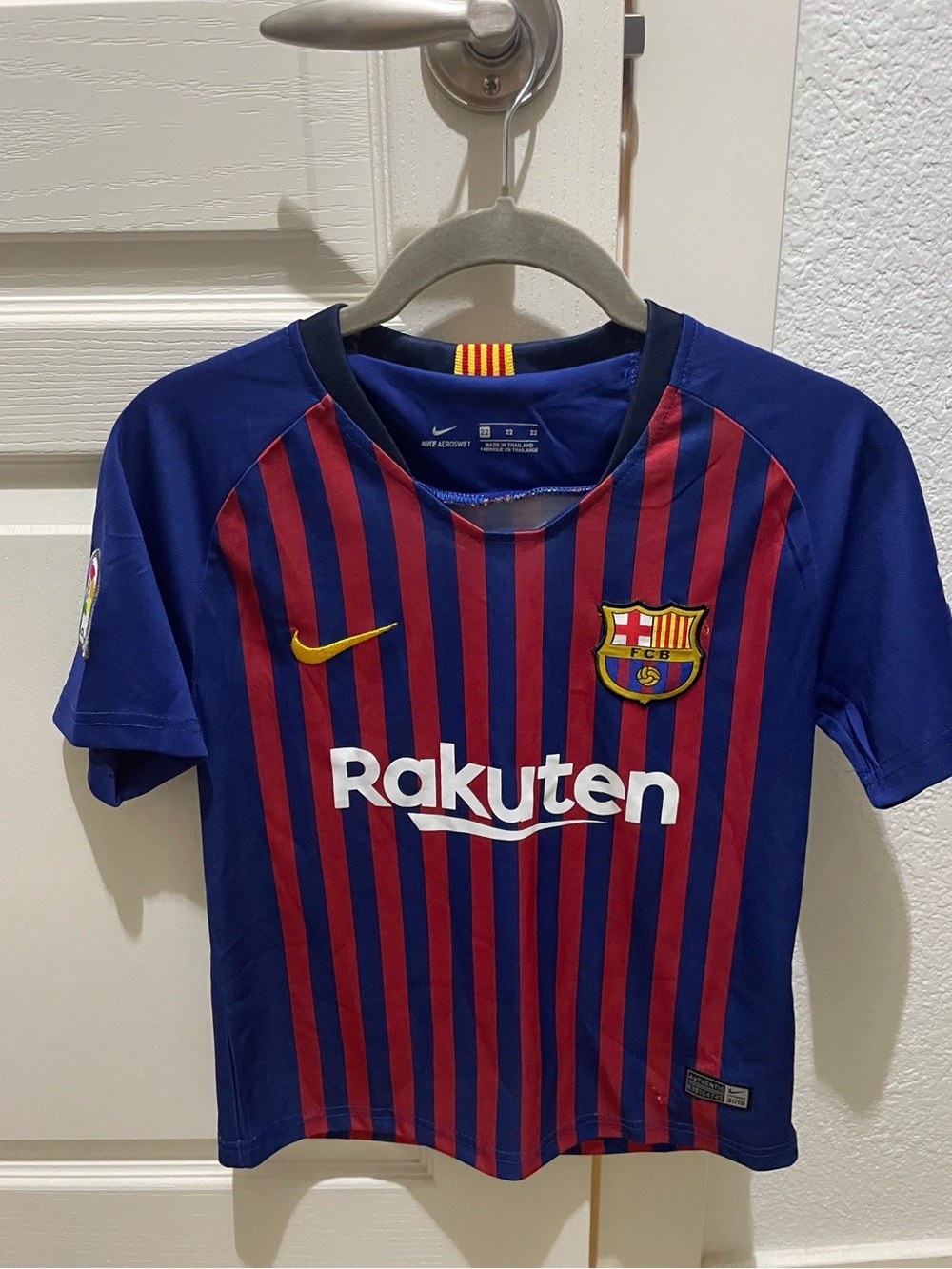 FC Barcelona Messi #10 Nike Soccer Jersey — Youth Size 22 or X-small youth